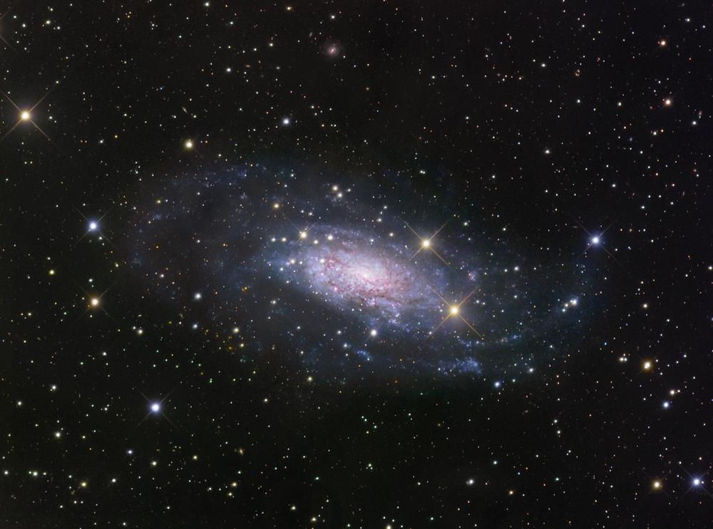NGC 3621: Далеко за пределами местной группы