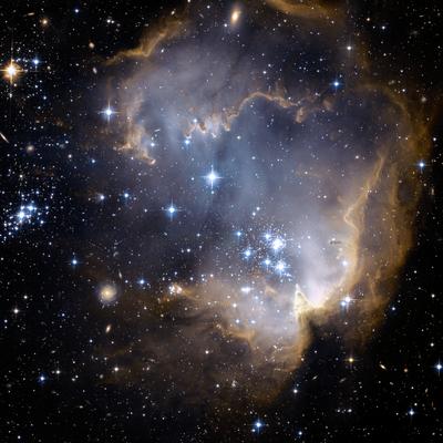 NGC 602 и за его пределами